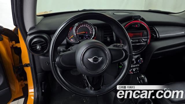 Mini Cooper D 3세대, 2015 13