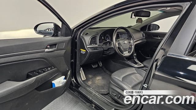 Hyundai Avante AD Premium, 2017 10