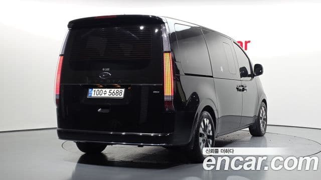 Hyundai Staria Inspiration, 2023 4