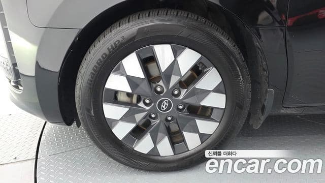 Hyundai Staria Inspiration, 2023 все фото