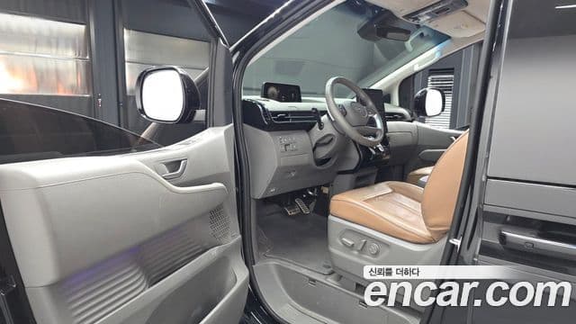 Hyundai Staria Inspiration, 2023 10