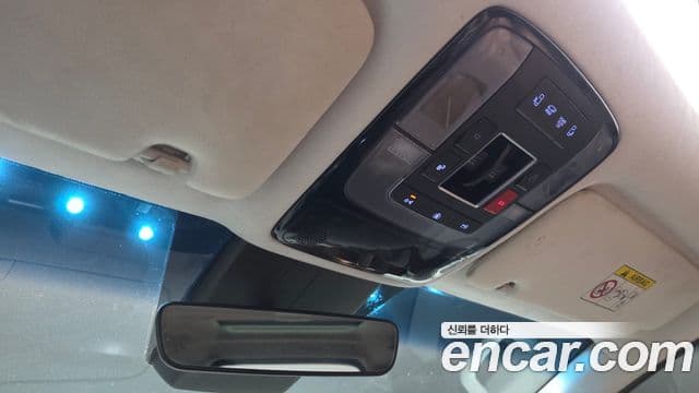 Hyundai Staria Inspiration, 2023 16