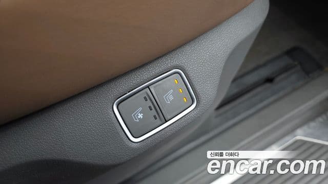 Hyundai Staria Inspiration, 2023 18