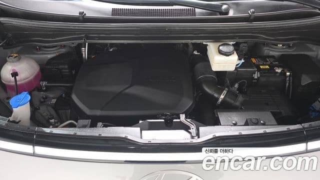 Hyundai Staria Modern, 2025 6