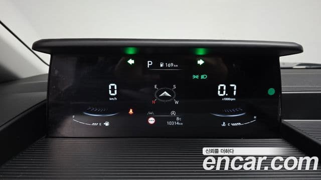 Hyundai Staria Modern, 2025 8