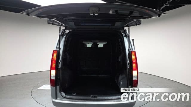 Hyundai Staria Modern, 2025 20