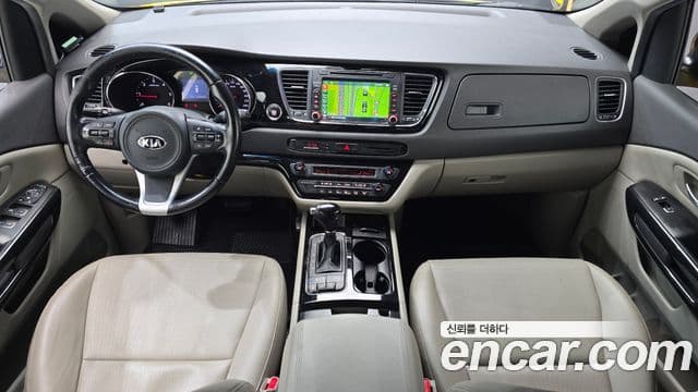 Kia All New Carnival 9인승 Children Escort Vehicle, 2016 7