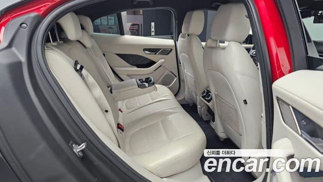 Jaguar I-PACE EV400 HSE, 2019 12