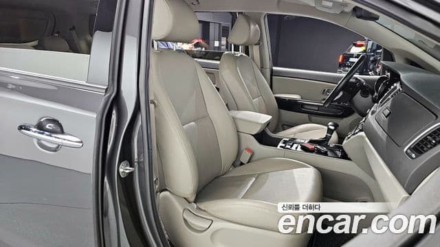 Kia All New Carnival Prestige, 2018 10