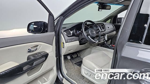 Kia All New Carnival Prestige, 2018 11