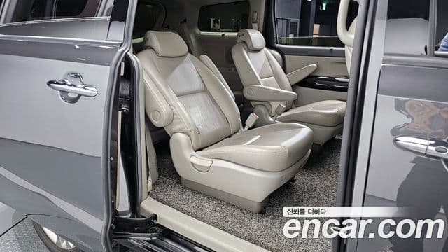 Kia All New Carnival Prestige, 2018 12