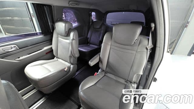 KG모빌리티(SsangYong) Korando 투리스모 4WD 9인승 Adventure 60th Edition, 2015 19