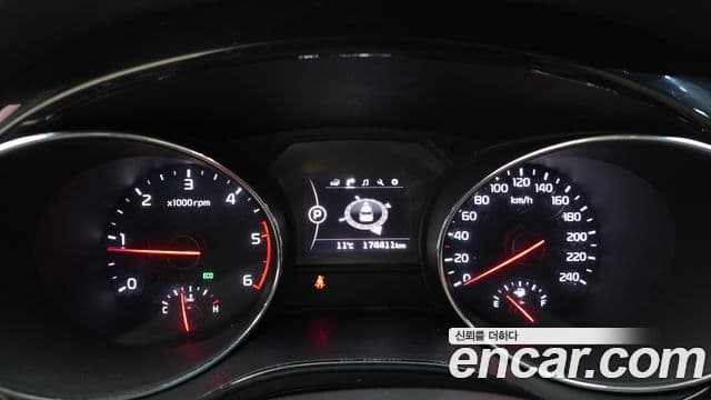 Kia All New Carnival Prestige, 2016 8