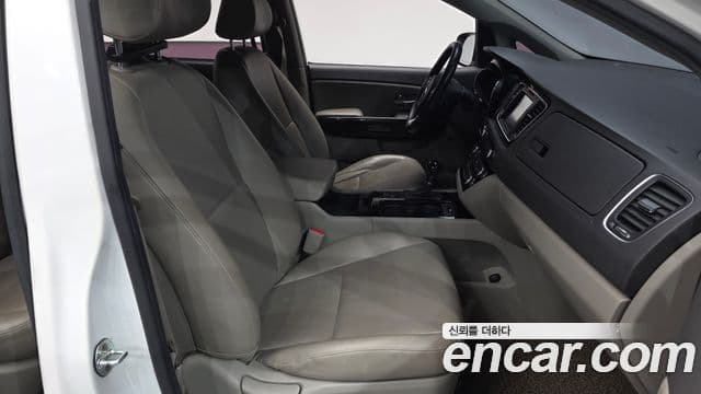 Kia All New Carnival Prestige, 2016 10
