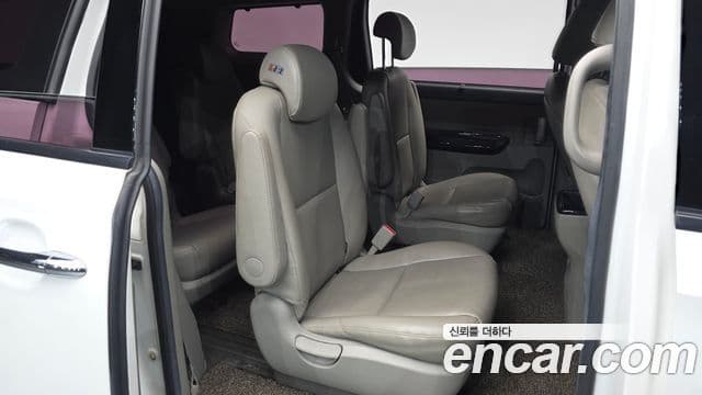 Kia All New Carnival Prestige, 2016 11