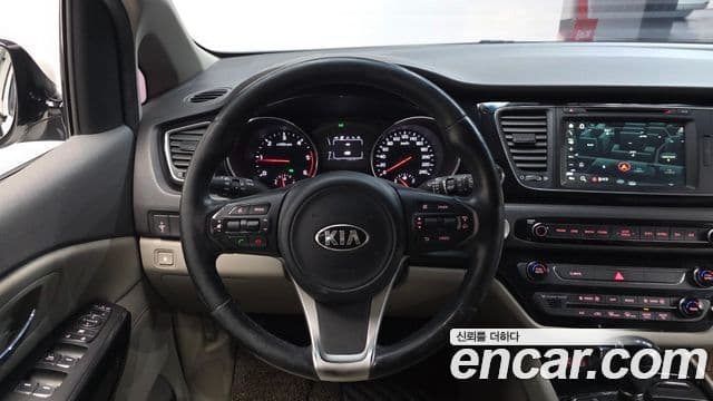 Kia All New Carnival Prestige, 2016 13