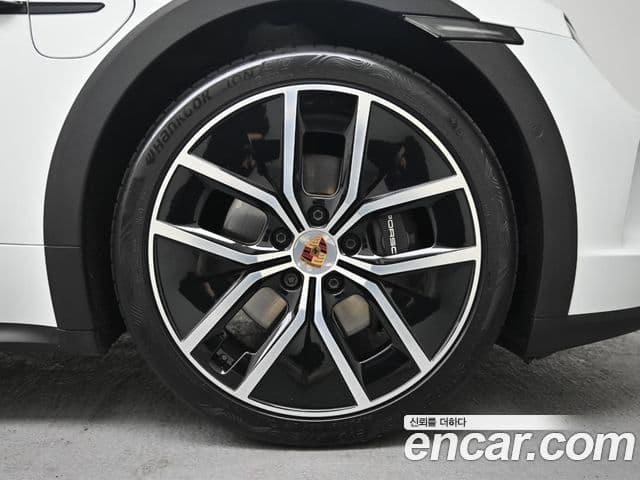 Porsche 타이칸 4 Cross Turismo, 2025 все фото