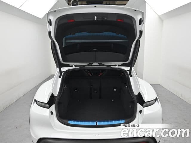 Porsche 타이칸 4 Cross Turismo, 2025 19