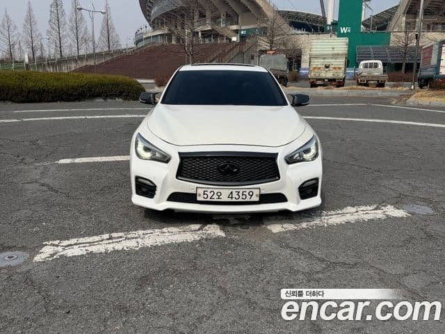 Infiniti Q50 3.5 гибрид Essence, 2016 1