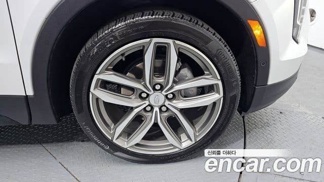 Cadillac XT4 2.0 Sport AWD, 2023 все фото