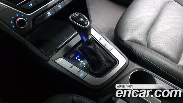 Hyundai Avante AD 1.6 GDI Value Plus, 2017 9