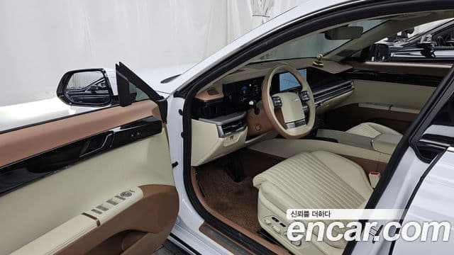 Hyundai Grandeur (GN7) Calligraphy, 2025 10