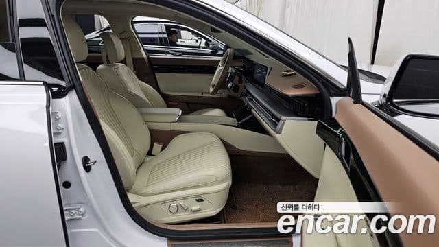 Hyundai Grandeur (GN7) Calligraphy, 2025 11