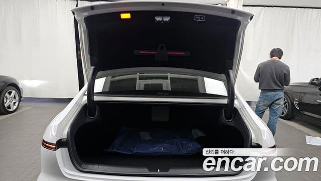 Hyundai Grandeur (GN7) Calligraphy, 2025 20