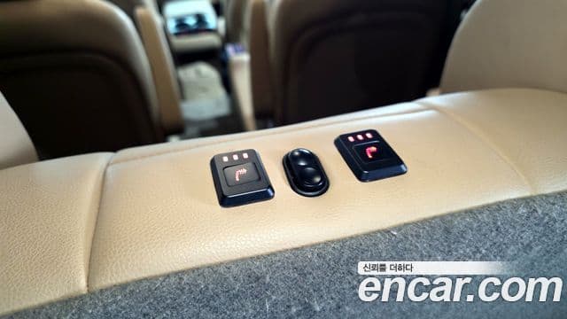 Kia The / новый New Carnival Noblesse Special, 2019 18