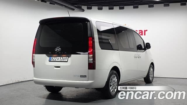 Hyundai Staria Modern, 2025 2