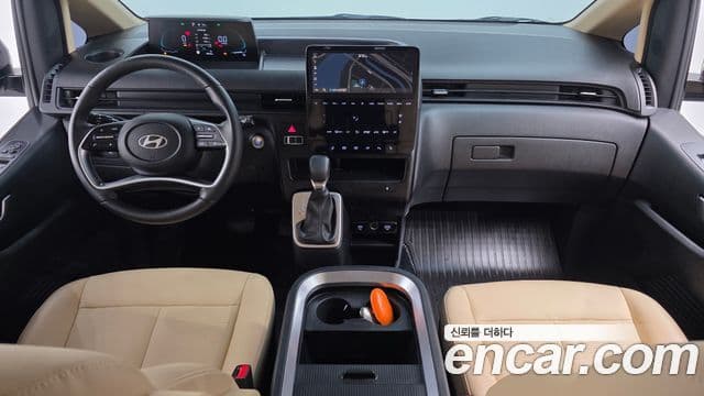 Hyundai Staria Modern, 2025 7