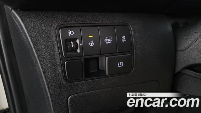 Hyundai Staria Modern, 2025 18