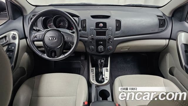 Kia Forte 1.6 CVVT Si, 2009 7