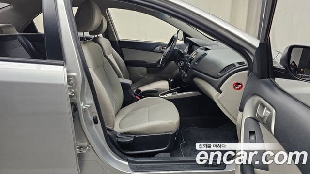 Kia Forte 1.6 CVVT Si, 2009 11