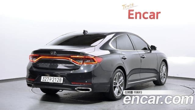 Hyundai Grandeur IG 3.0 LPi Exclusive (арендный автомобиль), 2018 2