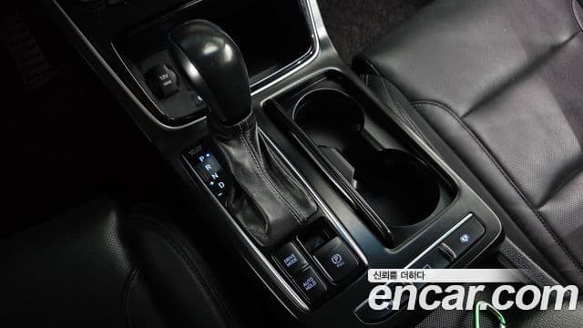 Hyundai Grandeur IG 3.0 LPi Exclusive (арендный автомобиль), 2018 9