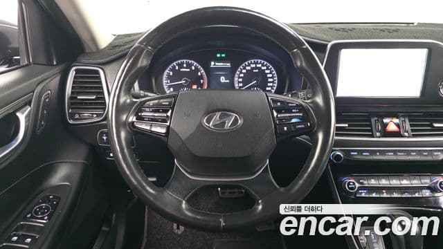 Hyundai Grandeur IG 3.0 LPi Exclusive (арендный автомобиль), 2018 13