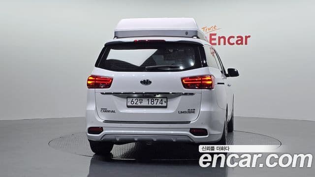 Kia The / новый New Carnival VIP, 2019 4