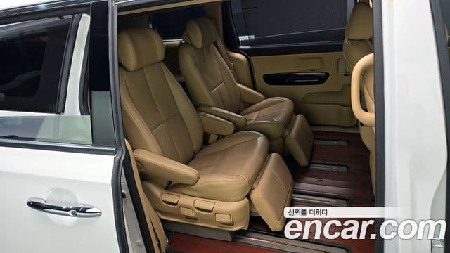 Kia The / новый New Carnival VIP, 2019 12