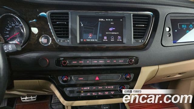 Kia The / новый New Carnival VIP, 2019 15