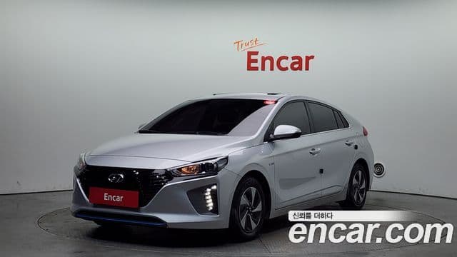 Hyundai Ioniq гибрид, 2016 1