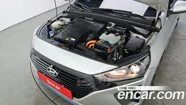 Hyundai Ioniq гибрид, 2016 6