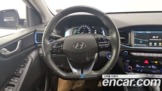 Hyundai Ioniq гибрид, 2016 16
