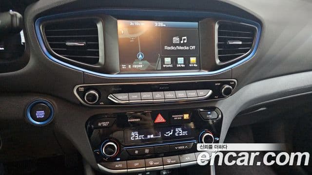 Hyundai Ioniq гибрид, 2016 17