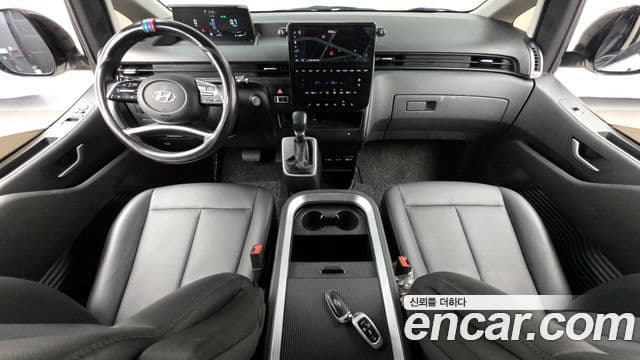 Hyundai Staria Modern, 2023 7