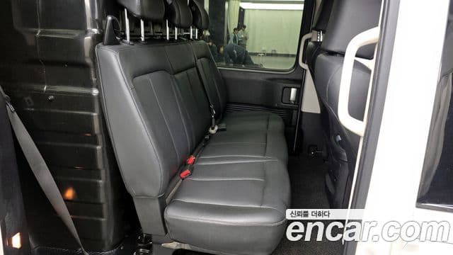 Hyundai Staria Modern, 2023 12