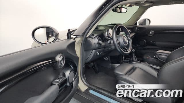 Mini Cooper 3세대, 2019 10