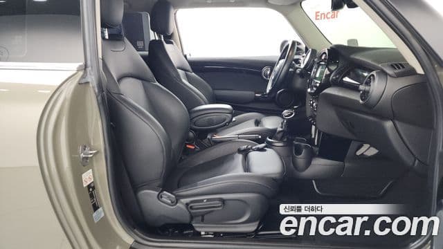 Mini Cooper 3세대, 2019 11