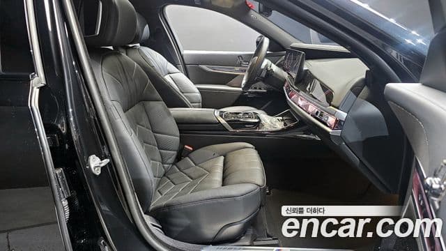 BMW 7시리즈 (G70) 740i xDrive M Sport, 2025 11