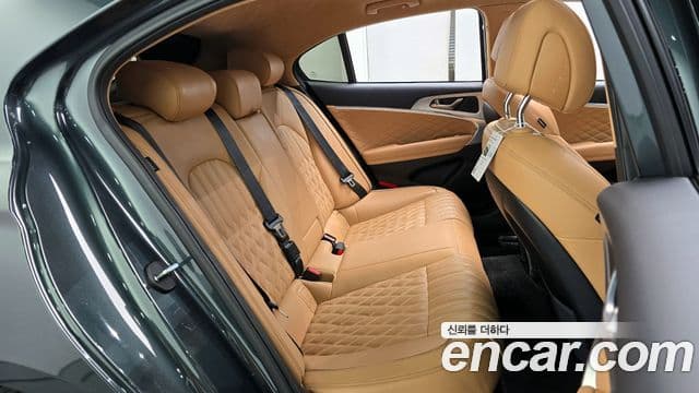 Genesis The / новый New G70 슈팅브레이크, 2023 12